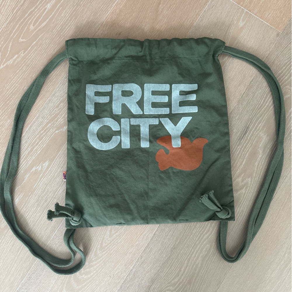 FREECITY X GAP COLLAB Sinch Bag / FREECITY Backpack Green - Picture 2 of 9